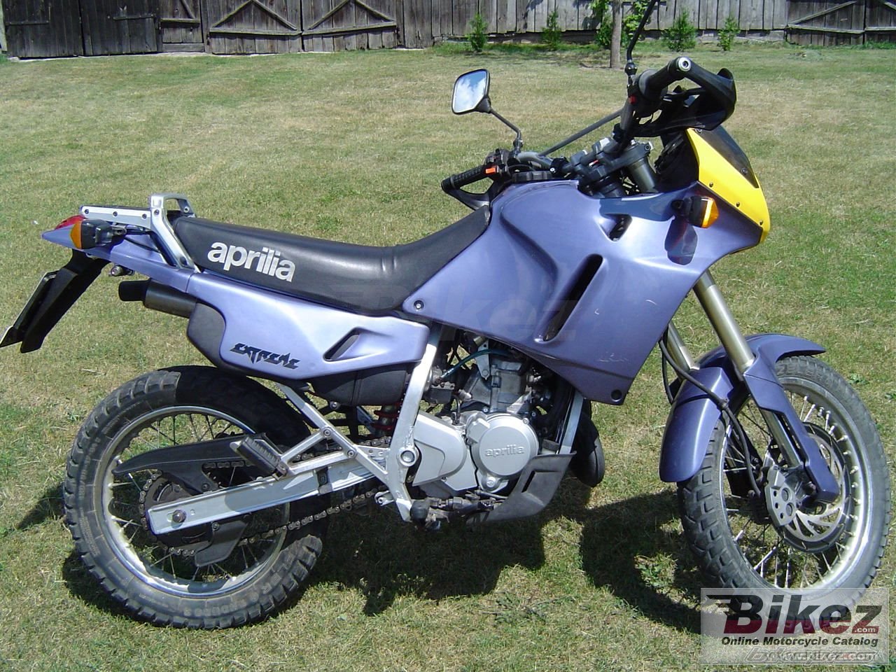 Big nymous user. pegaso 125 picture and wallpaper from Bikez.com